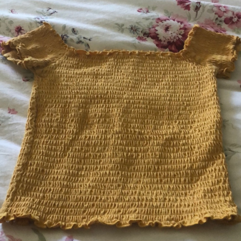 Hollister yellow top